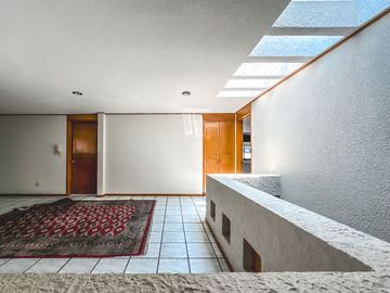 CASA EN VENTA EN ZONA CAMINO REAL Y ZAVALETA.