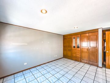 CASA EN VENTA EN ZONA CAMINO REAL Y ZAVALETA.
