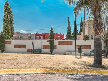 CASA EN VENTA EN ZONA CAMINO REAL Y ZAVALETA.