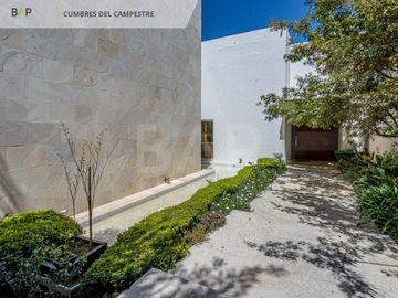Casa en venta en Cumbres del Campestre, Paseo de las lomas V