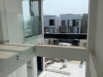 La Aurora, Vendo Hermosa Casa 3 habitaciones