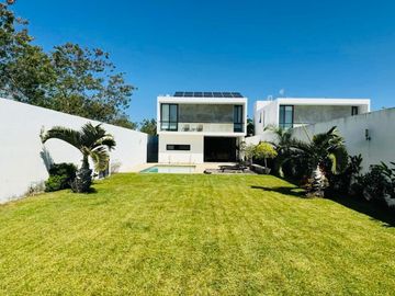 Casa en venta en fraccionamiento de lujo ubicado en Conkal , Mérida Yucatán