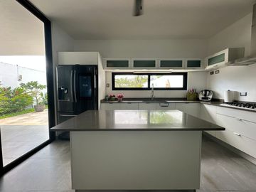 Casa en venta en fraccionamiento de lujo ubicado en Conkal , Mérida Yucatán