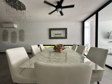 Casa en venta en fraccionamiento de lujo ubicado en Conkal , Mérida Yucatán