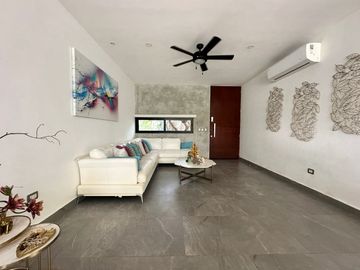 Casa en venta en fraccionamiento de lujo ubicado en Conkal , Mérida Yucatán