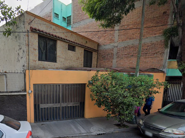 CASA EN ALCALDÍA AZCAPOTZALCO, GRAN OPORTUNIDAD DE INVERSIÓN