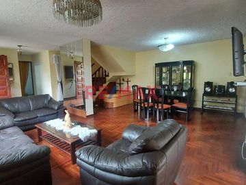 SE VENDE CASA EN BELLAVISTA