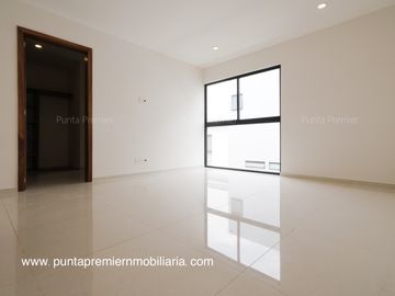 Residencia de Lujo en Venta en Puerta Las Lomas Zapopan Puerta de Hierro Andares