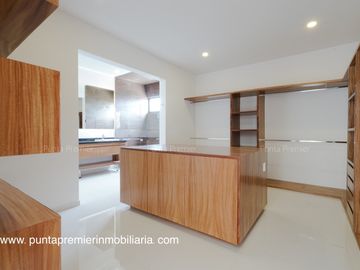 Residencia de Lujo en Venta en Puerta Las Lomas Zapopan Puerta de Hierro Andares
