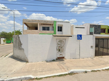 VENTA DE CASA EN COL. PASEOS DE OPICHEN, MERIDA (RECUPERACION BANCARIA)
