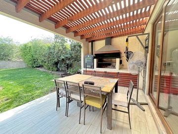 Condominio Chamisero, Cercano Alianza Francesa