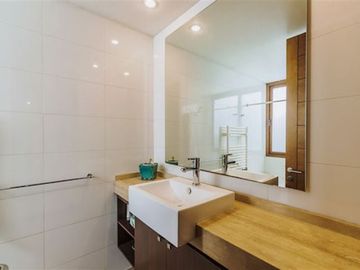 Condominio Chamisero, Cercano Alianza Francesa