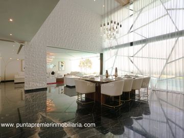 Ayamonte Club de Golf de Lujo en Venta Amueblada con Alberca Zapopan Puerta de