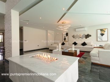 Ayamonte Club de Golf de Lujo en Venta Amueblada con Alberca Zapopan Puerta de
