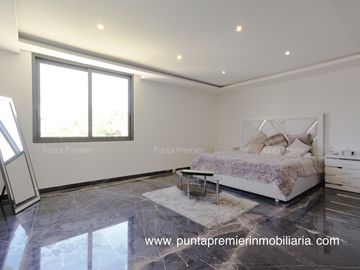 Ayamonte Club de Golf de Lujo en Venta Amueblada con Alberca Zapopan Puerta de