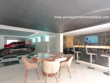 Ayamonte Club de Golf de Lujo en Venta Amueblada con Alberca Zapopan Puerta de