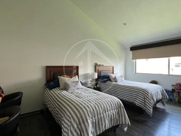 Oportunidad de hermosa casa Con Jardín Plano Y Terraza En Venta En Prado Largo Elegancia Y Exclusividad En Zona Esmeralda