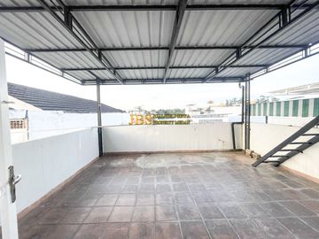 Dijual Rumah Siap Huni di Komplek Cemara Hijau Depan Taman, Medan