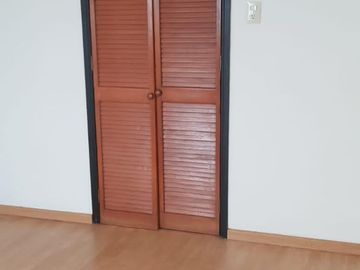 Excelente casa uso mixto. Ideal inversionistas!!!!!!!!