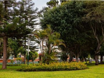 DEPARTAMENTOS EN SURCO FRENTE AL PARQUE, CON ESTACIONAMIENTO, ASCENSOR DE TODOS LOS METRAJES 80M2, 100M2, 130M2 , 200M2 DUPLEX (CORTIJO SURCO)