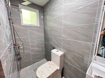 Brand New Modern Townhouse for sale along Marcos Alvarez Rd. Las Piñas City
