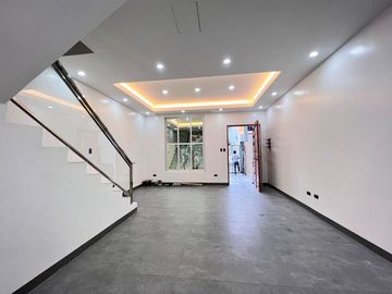Brand New Modern Townhouse for sale along Marcos Alvarez Rd. Las Piñas City