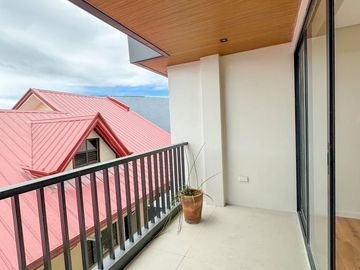 Spacious Modern Contemporary Single Attached for sale in BF Resorts Village, Las Piñas City