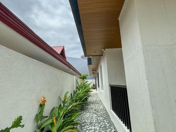 Spacious Modern Contemporary Single Attached for sale in BF Resorts Village, Las Piñas City