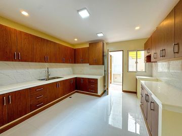 Brand New Modern Duplex for sale in BF Resorts Village Las Piñas City