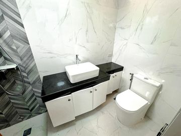 Brand New Modern Duplex for sale in BF Resorts Village Las Piñas City
