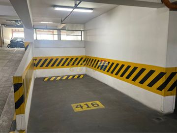 For Sale : Ground Floor Commercial Office Space in Taft Avenue