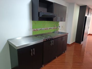 SE ARRIENDA APARTA ESTUDIO EN  LAURELES
