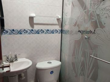 SE ARRIENDA APARTA ESTUDIO EN  LAURELES