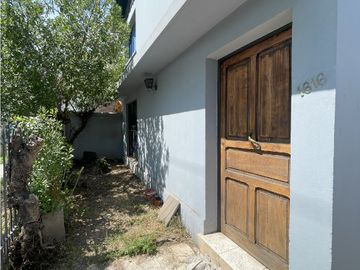 Sólida Casa Para Uso Residencial O Comercial