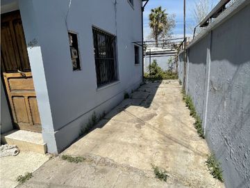 Sólida Casa Para Uso Residencial O Comercial
