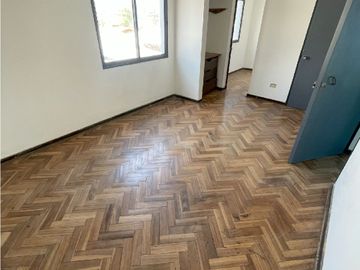 Sólida Casa Para Uso Residencial O Comercial
