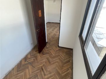 Sólida Casa Para Uso Residencial O Comercial