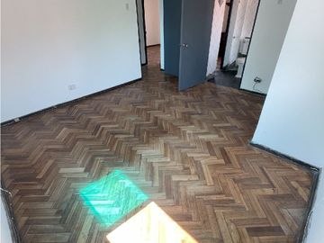 Sólida Casa Para Uso Residencial O Comercial