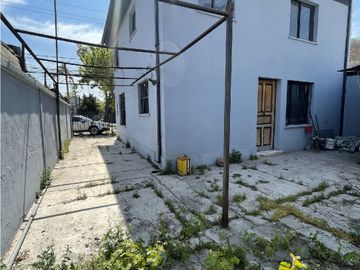 Sólida Casa Para Uso Residencial O Comercial