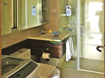 For Sale: Own your slice of paradise! Stunning 1BR unit in Tambuli Seaside Living in Lapu-lapu City, Cebu