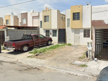 LCD CASA EN VENTA  FRACC HACIENDA EL PALMAR SANTA CATARINA NL