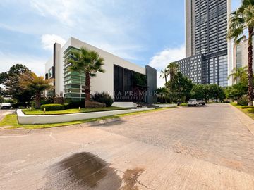 Casa en Venta de Lujo en Coto Pontevedra, Zona Dorada Zapopan