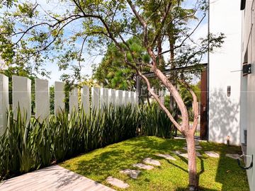 Casa en Venta de Lujo en Coto Pontevedra, Zona Dorada Zapopan