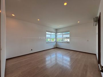 Casa en Venta de Lujo en Coto Pontevedra, Zona Dorada Zapopan