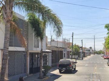 Casa Remate Bancario VOLCAN MALINCHE HUENTITLAN EL BAJO, C.P. 44250,