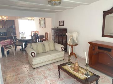 CASA EN VENTA EN ZONA CENTRO CALLE HERMANOS ALDAMA DE 5 RECAMARAS