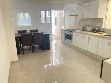 CASA EN VENTA EN ZONA CENTRO CALLE HERMANOS ALDAMA DE 5 RECAMARAS