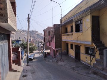 GRAN OCASIÓN! VENTA DE CASA COMO TERRENO AREA 285 M2 AV. TUPAC - COMAS