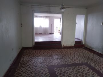 GRAN OCASIÓN! VENTA DE CASA COMO TERRENO AREA 285 M2 AV. TUPAC - COMAS