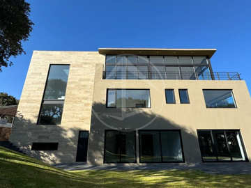 Residencia con IMPRESIONANTE jardín plano y espectacular vista Para Estrenar En Rancho San Juan